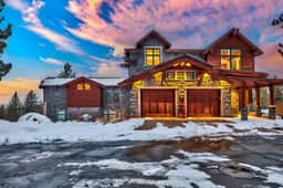 Luxe10 Bear Claw Estate Lakeview With Pool - Image 4