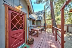 MV30 UNIQUE LAKE TAHOE CABIN WITH GREAT WIFI - Image 4
