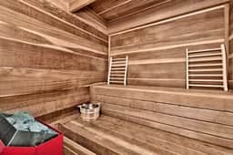 Lx07 Skyfall lakeview house with dry sauna - Image 5