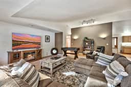 lx21 Beautiful Tahoe family Home - Image 3