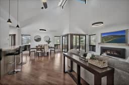 Lx40 Tahoe Mountain view new build private home - Image 4