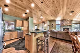 Lx26 South Lake Tahoe Luxury Home - Image 2