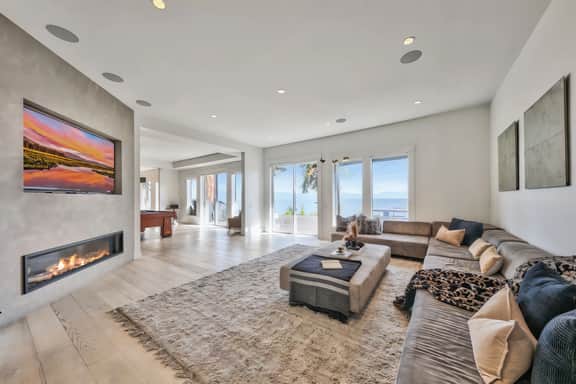 LUXE02 Villa Bella North Lake - Image 3