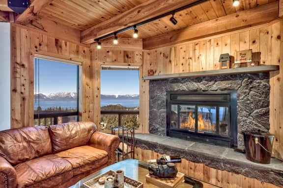 MV15 Lakeview Lake Tahoe Townhome with Hot tub close to Skiing - Image 5