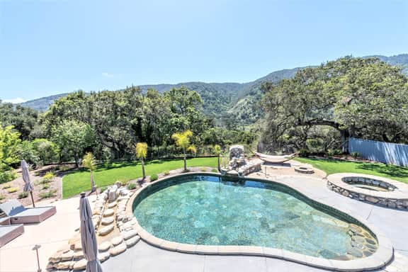LX3 Renaissance Villa  Pool and Spa - Image 3