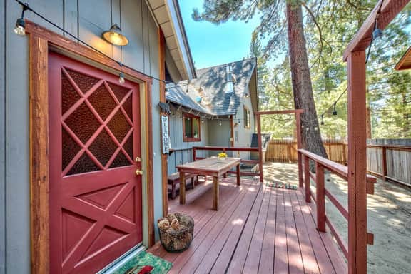 MV30 UNIQUE LAKE TAHOE CABIN WITH GREAT WIFI - Image 4
