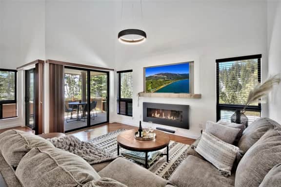 Lx40 Tahoe Mountain view new build private home - Image 3