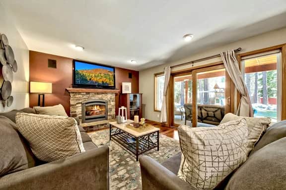 Mv19 Lake Tahoe spacious Retreat with fun yard - Image 5