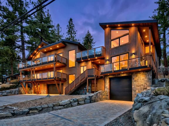 Luxe62 Zephyr Cove Lakeview - Image 1
