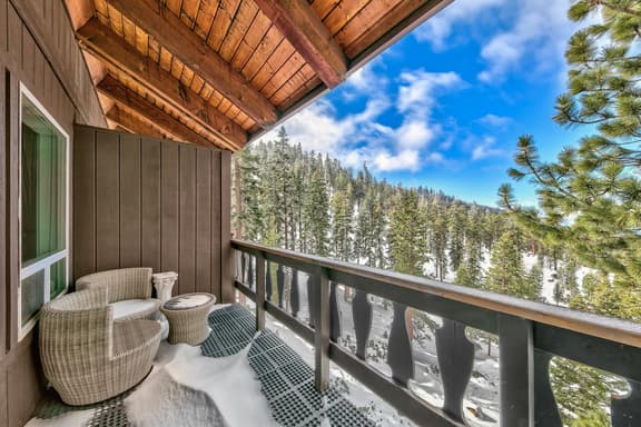 Mv17 amazing lake view & spacious 2 bedroom ski cabin with hot t - Image 1