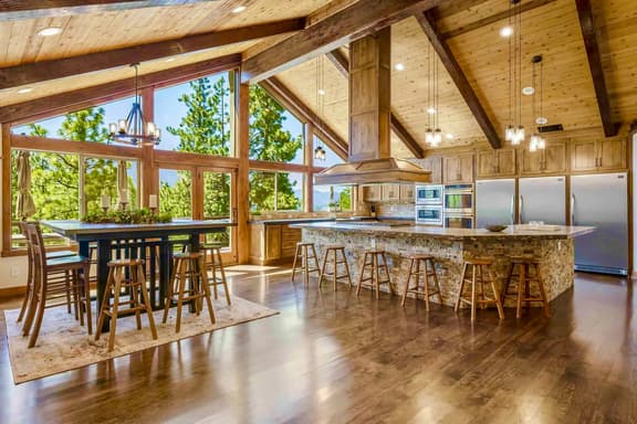 9BR Tahoe Villa, Hot Tub-Sauna-Game Room LX33 - Image 1